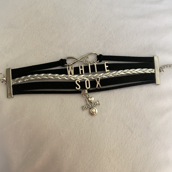 NWT NFL , NBA Football, basketball, baseball bracelets - Picture 7 of 7